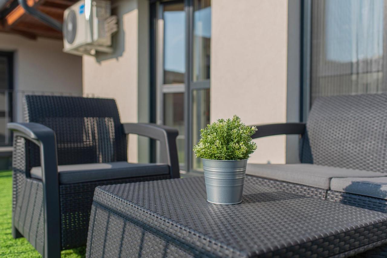 Sun Terrace Mini Penthouse Bestern Szeged Luaran gambar