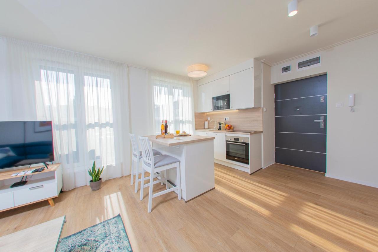 Sun Terrace Mini Penthouse Bestern Szeged Luaran gambar